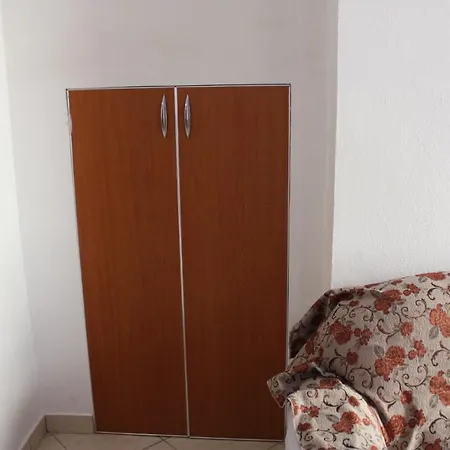 Bledi's Cozy In New Blvd * 地拉那