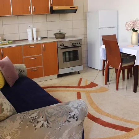 Bledi's Cozy In New Blvd 公寓