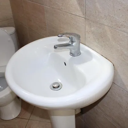 Bledi's Cozy In New Blvd 地拉那