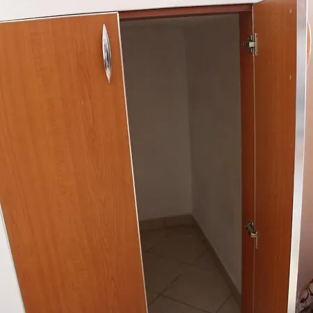 Bledi's Cozy In New Blvd Apartment Tirana